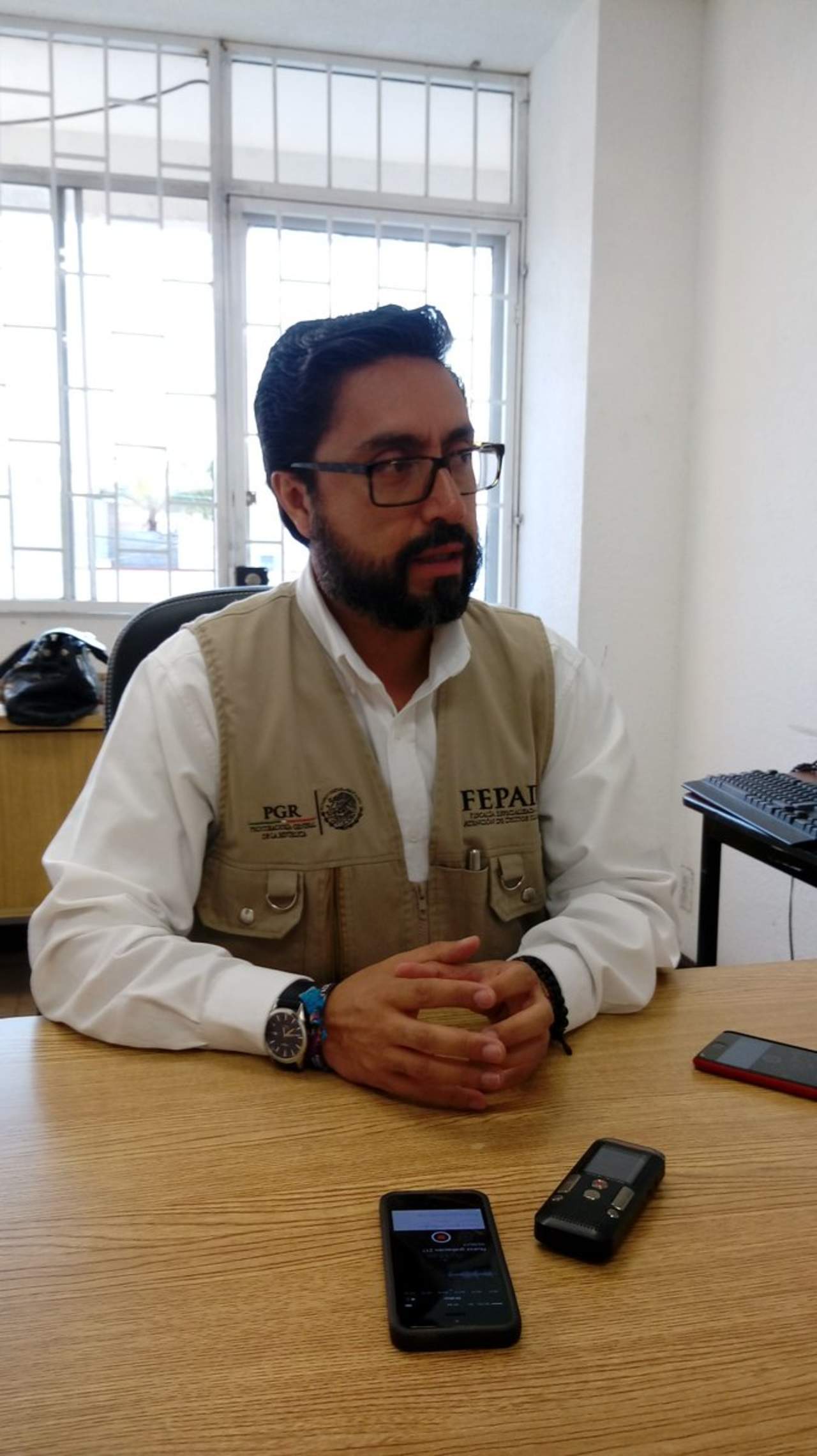 Díaz presume que este tipo de información que circuló en redes sociales desde el día de ayer, podría ser 'atemorizar a los electores sobre que la Fepade es una autoridad que va sin respeto alguno a allanar un domicilio'. (EL SIGLO DE TORREÓN) 
