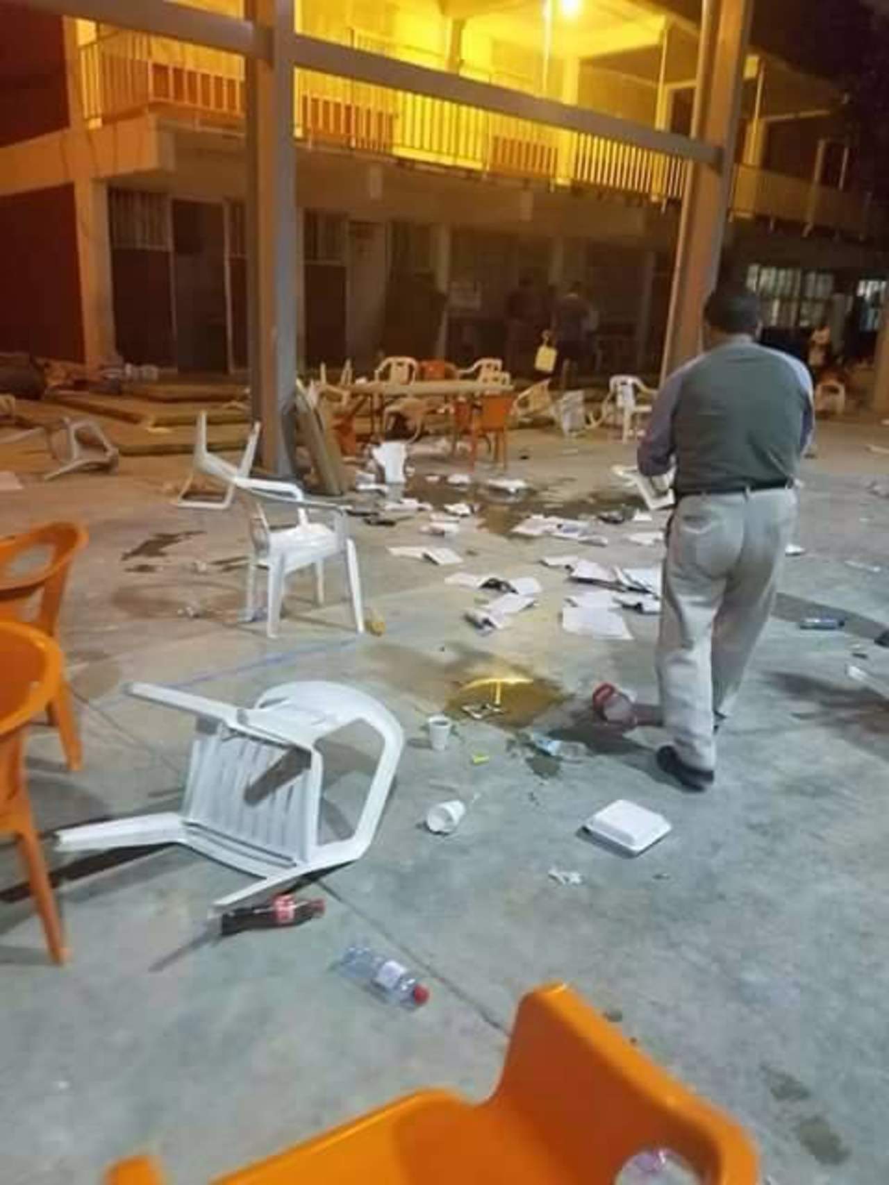 Roban dos urnas tras agredir a funcionarios de casilla en Ciudad Acuña
