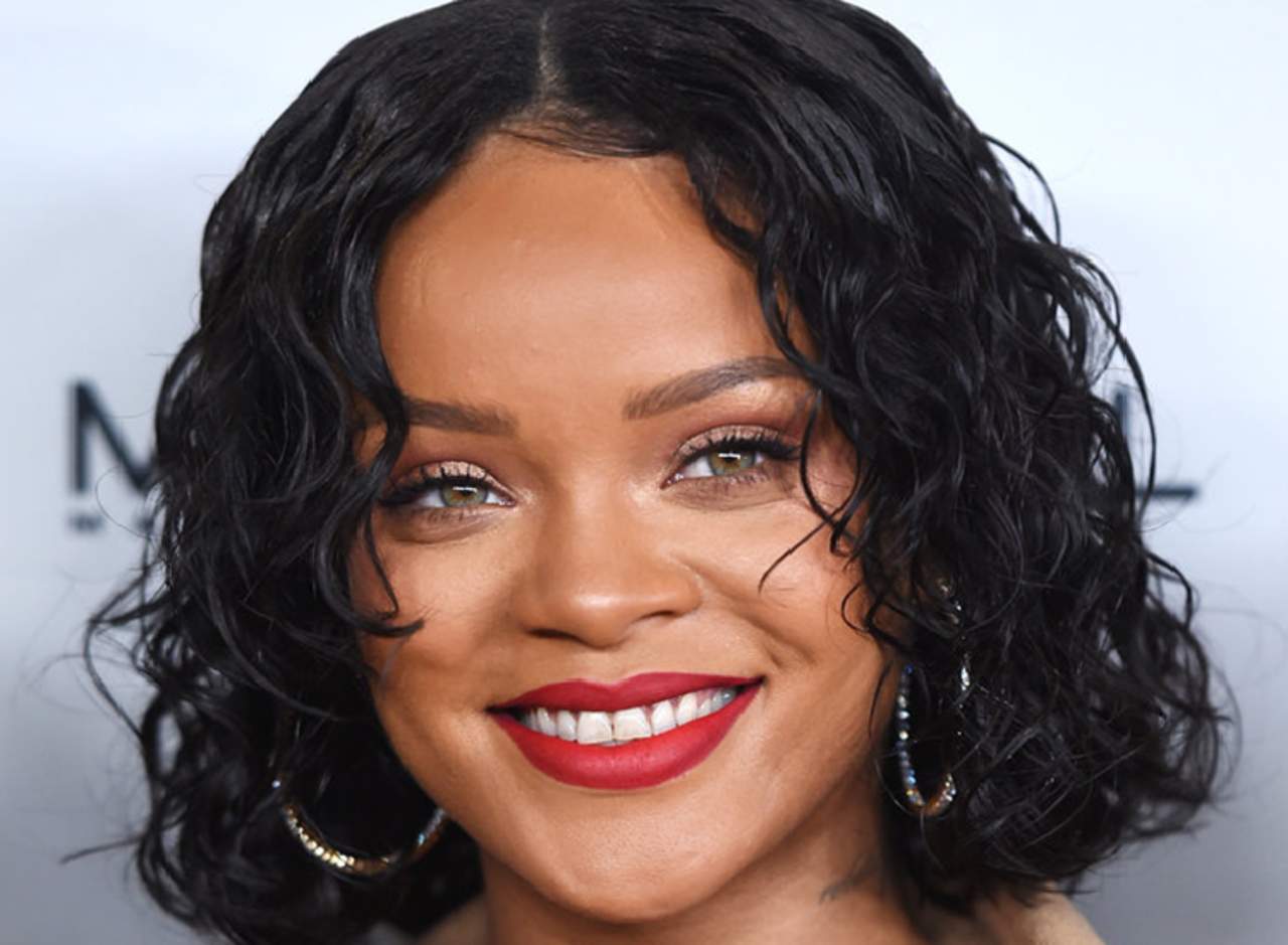 Rihanna de paseo en Nueva York. (INTERNET)