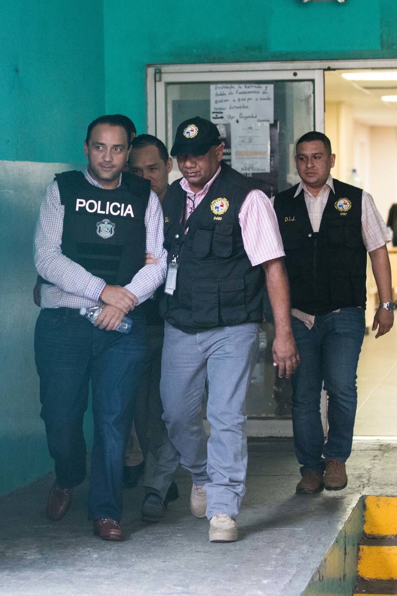 Su verdad. El exgobernador de Quintana Roo, Roberto Borge, a su salida después de comparecer ante el Tribunal Superior.