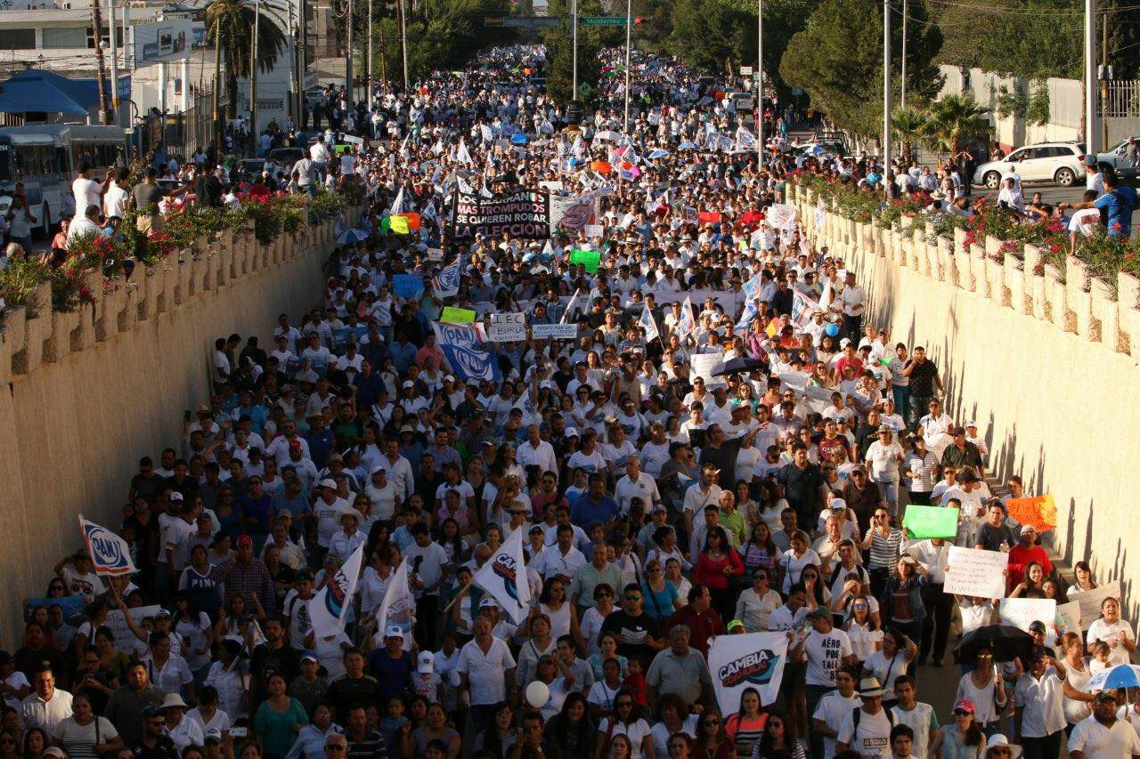 Según organizadores, 40 mil personas marcharon en Saltillo. (EL SIGLO DE TORREÓN)