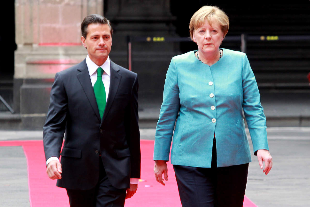 En una conferencia de prensa conjunta con el presidente Enrique Peña Nieto en Palacio Nacional, Merkel celebró los esfuerzos de México para garantizar la protección de los periodistas y prometió ayudar en esta materia. (NOTIMEX)