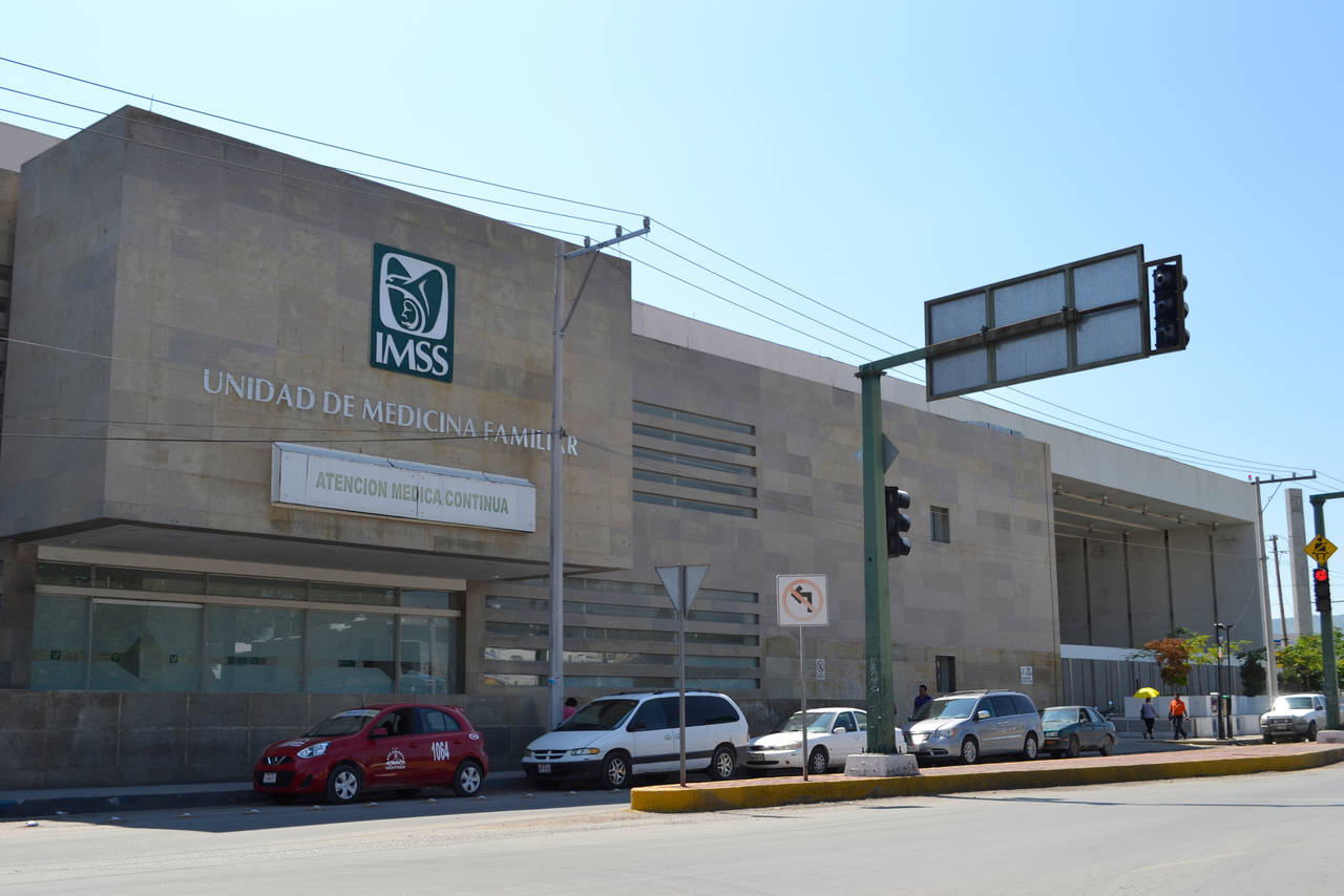 Prevención. El Instituto Mexicano del Seguro Social, exhorta a la población masculina a no temer a sus revisiones periódicas. (ANGÉLICA SANDOVAL)