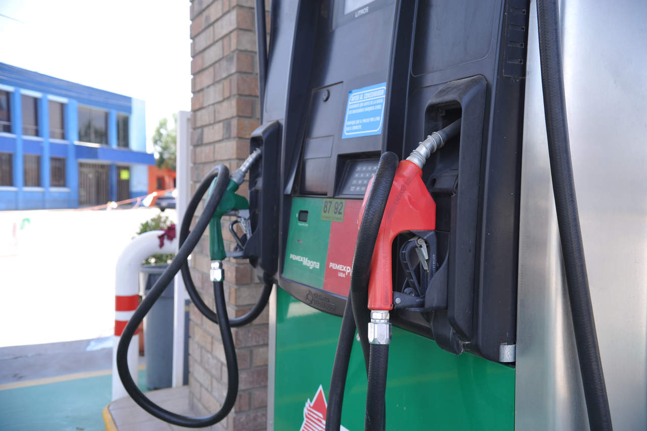 En Chihuahua, Coahuila, Nuevo León y Tamaulipas se han realizado 549 verificaciones a gasolineras y se han detectado irregularidades en 195 casos. (ARCHIVO)