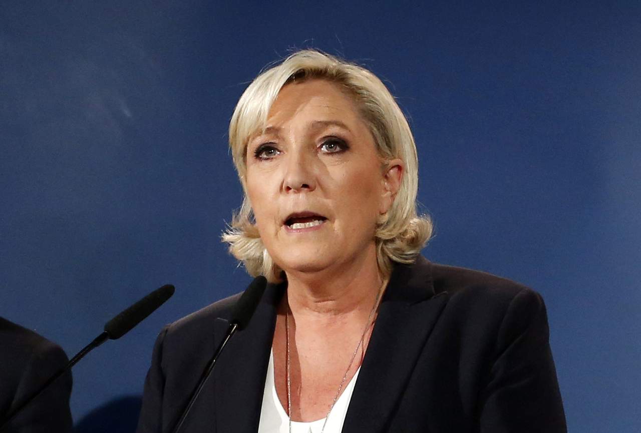 Quitó la inmunidad a la eurodiputada y líder ultraderechista Marine Le Pen para ser juzgada en un caso de difamación. (ARCHIVO)