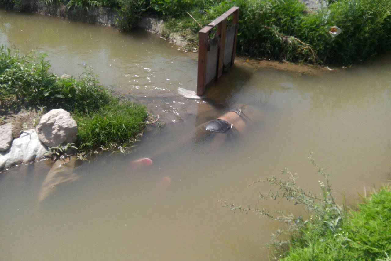 Identificada. Familiares de la mujer ahogada y encontrada en un canal de riego, identificaron y reclamaron sus restos. (ARCHIVO)