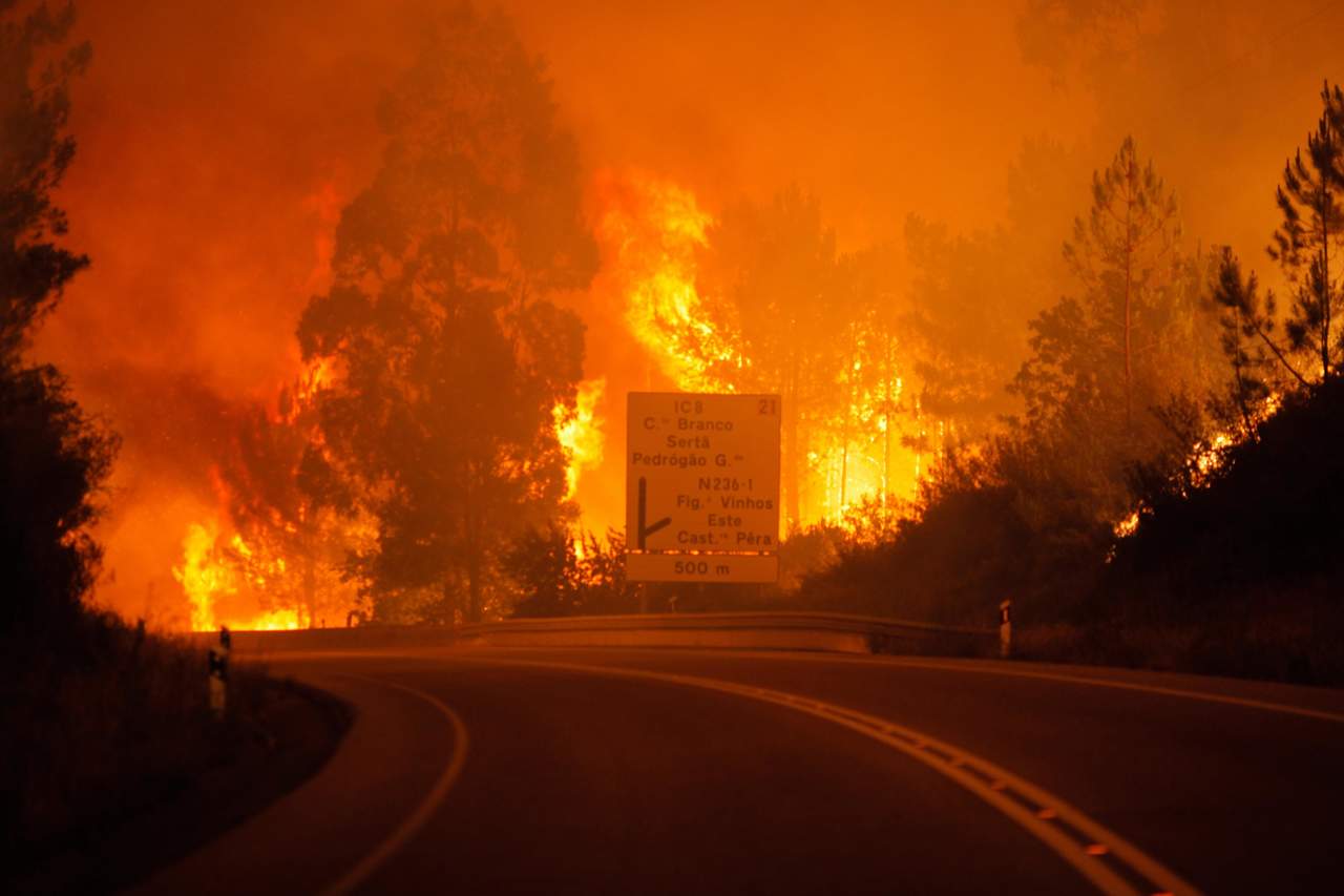Incendio en Portugal deja 62 muertos