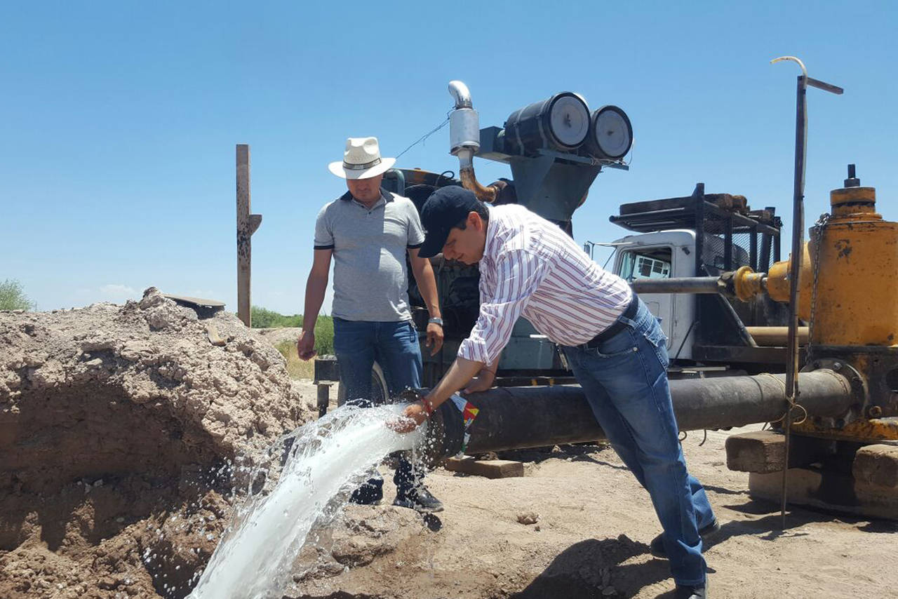 Entrega. Al término de la admnistración entregarán un mejor servicio de agua potable y drenaje, dijo el alcalde.