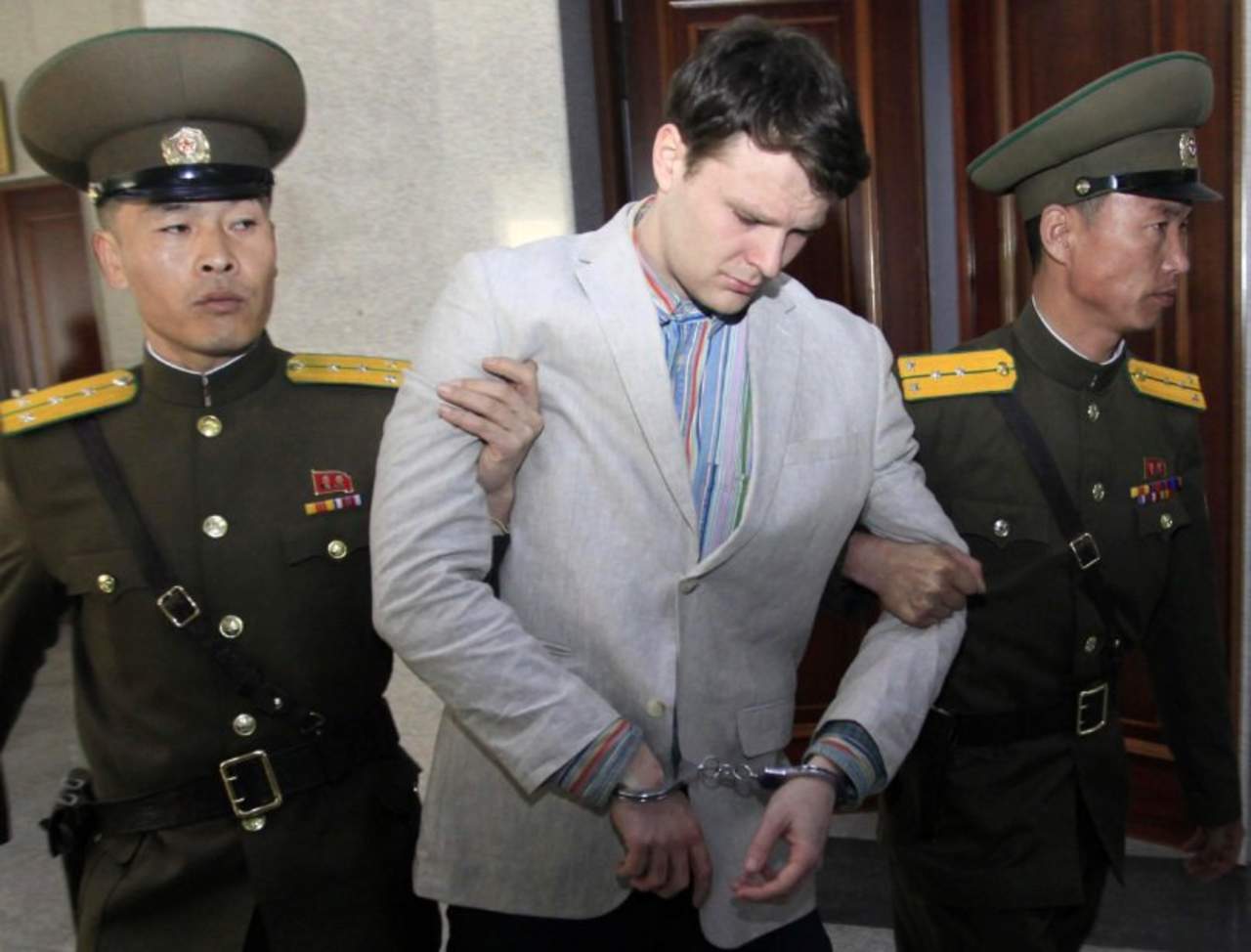 Fallece estadounidense que cayó en coma al estar preso en Norcorea
