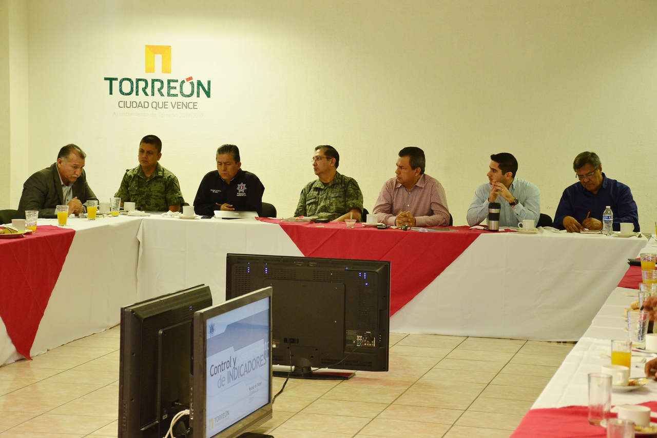 En la reunión de análisis de los indicadores de seguridad correspondientes a la semana 24, en Torreón, el alcalde Jorge Luis Morán expresó que ha crecido considerablemente el número de estos establecimientos en la ciudad. (FERNANDO COMPEÁN)