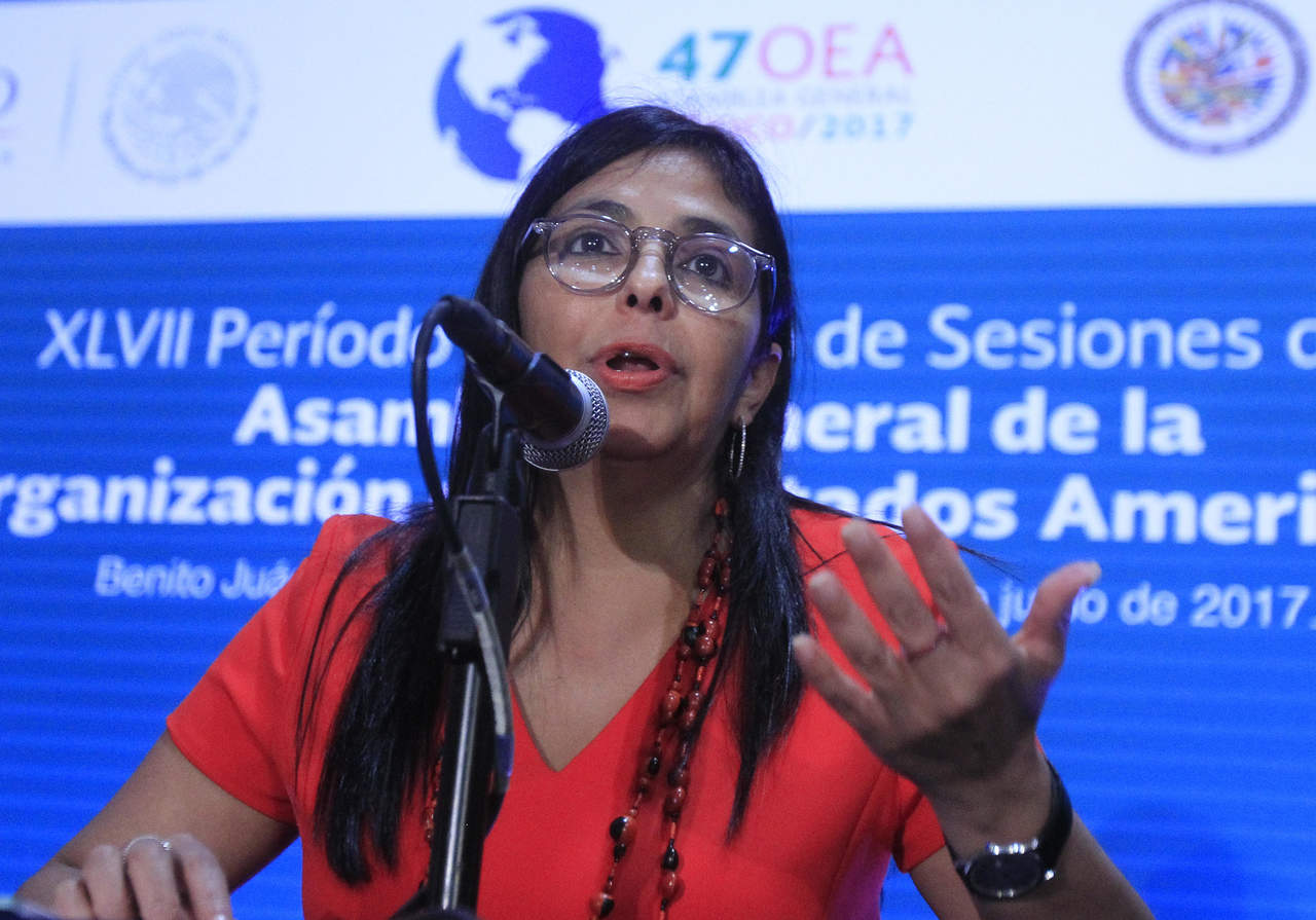 Delcy Rodríguez respondió a la presión del gobierno del presidente mexicano Enrique Peña Nieto sobre su gobierno con diez proyectos de resolución. (EFE)