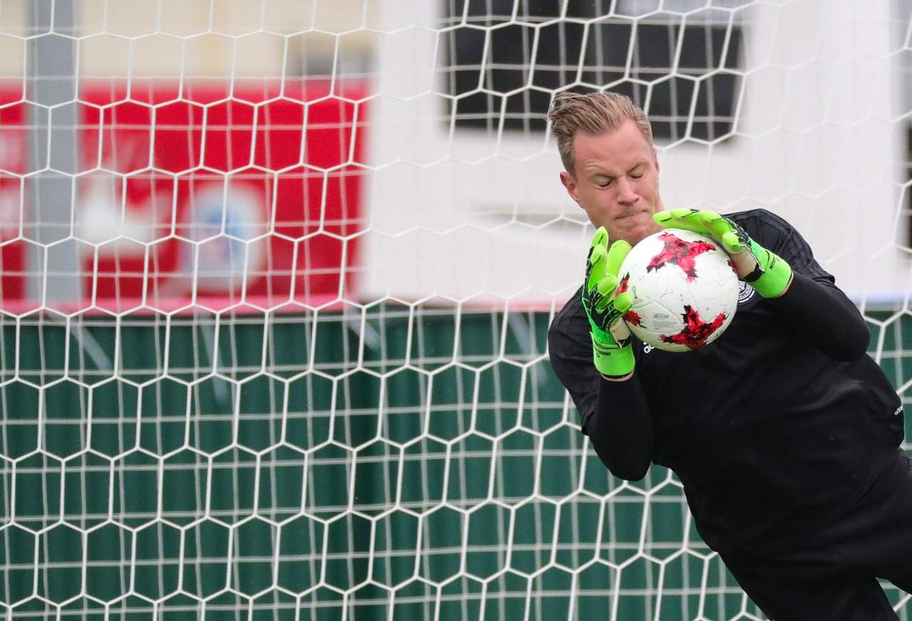 Ter Stegen fue suplente en el primer partido de los teutones en la Copa Confederaciones ante Australia, pero el titular, Bernd Leno, estuvo muy desacertado.
