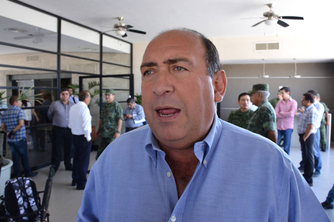 Herencia.- Según el gobernador Rubén Moreira no se van a heredar 'cargas' burocráticas al gobierno de Miguel Riquelme. (FERNANDO COMPEÁN)