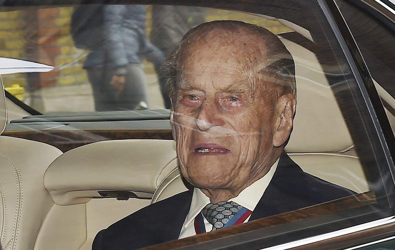El duque había sido hospitalizado la noche del martes por una infección derivaba de un problema médico previo, según la residencia oficial de la familia real británica. (ARCHIVO)