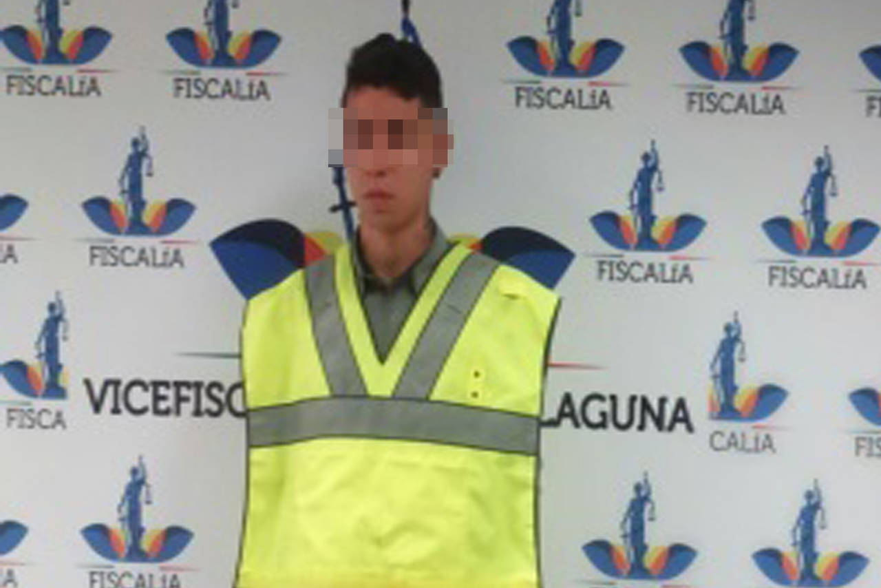 Captura. Agentes de la Policía Municipal de Gómez Palacio detuvieron al implicado en robo a tienda de conveniencia. (EL SIGLO DE TORREÓN)