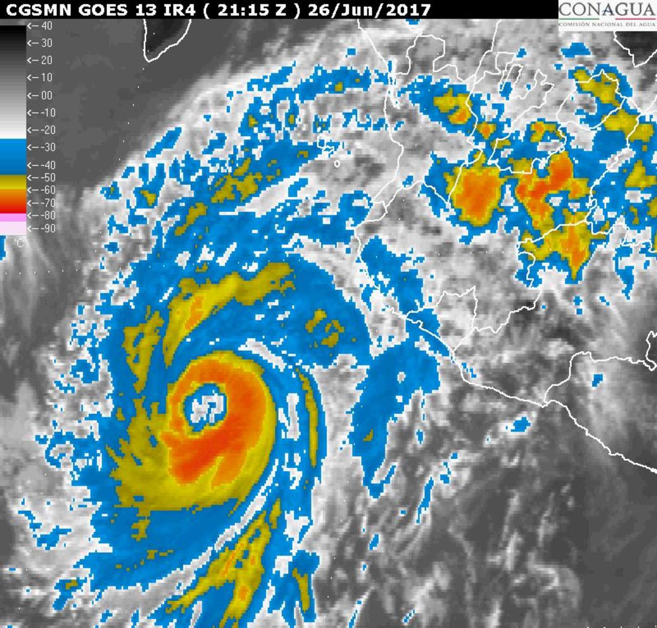 Dora, primer huracán de la temporada en el Océano Pacífico, genera vientos sostenidos de 140 kilómetros por hora y rachas de 165 kilómetros por hora. (ESPECIAL)