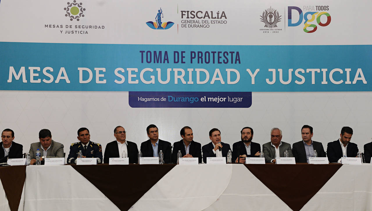 Evento. José Rosas Aispuro, gobernador de Durango, presidió la toma de protesta de la Mesa de Seguridad y Justicia.