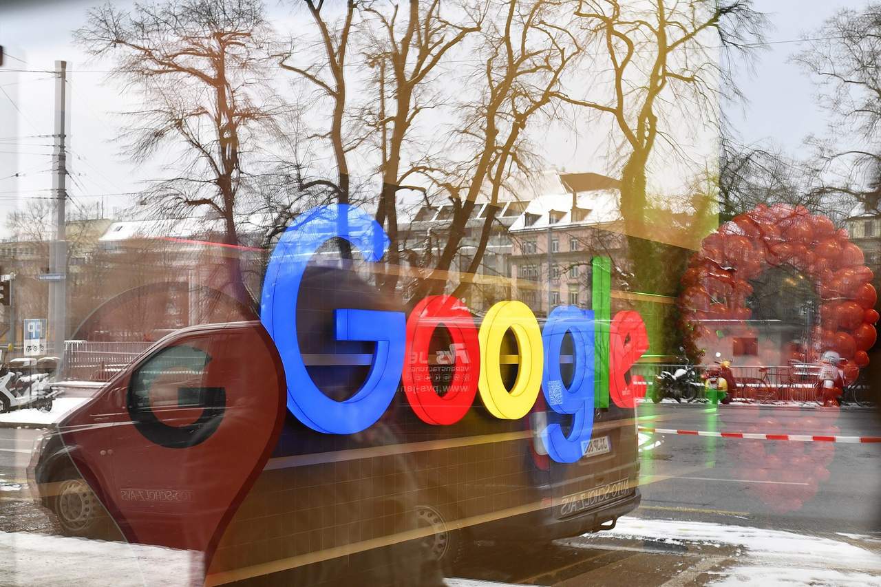 UE impone multa récord de 2.7 mil mdd a Google por abuso de posición. (ARCHIVO) 