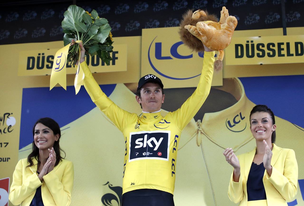 Geraint Thomas se puso el 'maillot' amarillo tras ganar a contrarreloj en la primera etapa del Tour de Francia. (EFE)