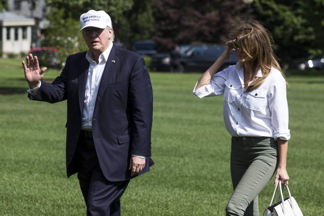 Cuando acabe con su jornada de golf, Trump tiene previsto asistir más tarde al tradicional picnic con familias militares y el personal de la Casa Blanca celebrado en la mansión presidencial, manteniendo una tradición que se ha llevado a cabo por décadas. (ARCHIVO)