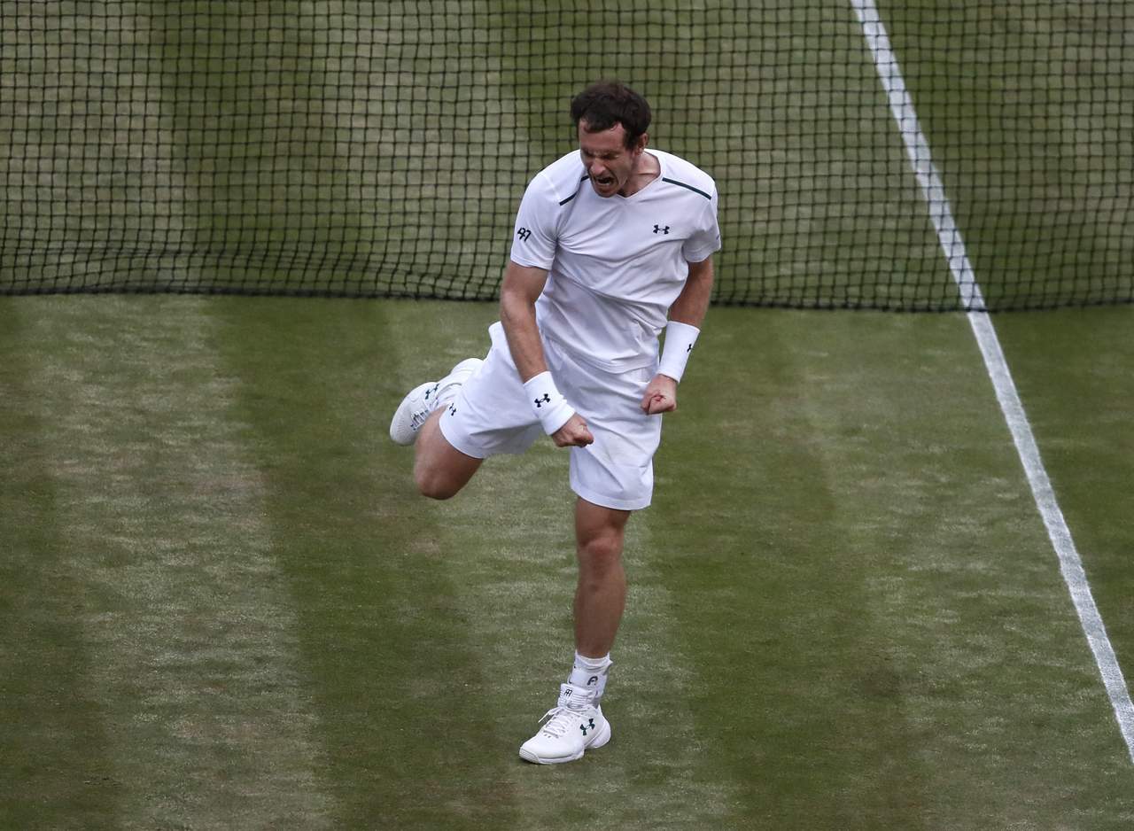 Andy Murray tuvo que batallar para vencer en cuatro sets al italiano Fabio Fognini. (AP)