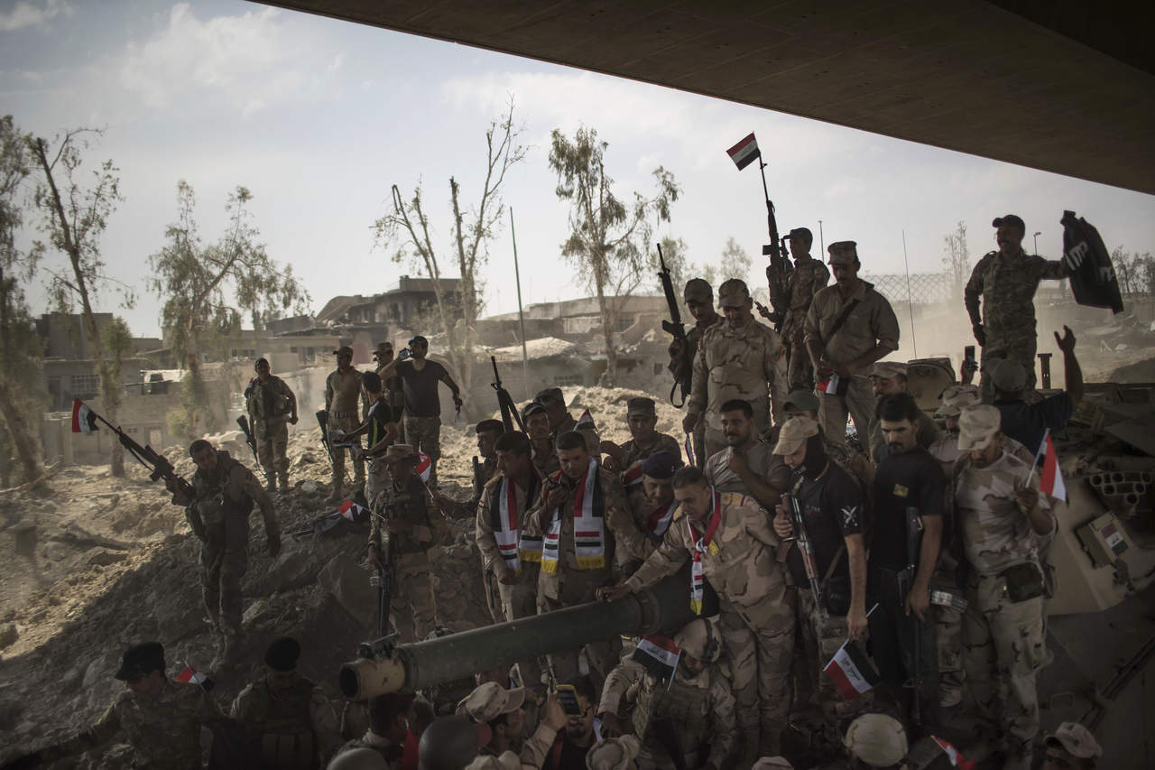 El comandante de las Operaciones Conjuntas, Abdelamir Yaralá, aseguró en un breve comunicado que las Fuerzas Antiterroristas liberaron la zona de Al Midan y llegaron a la orilla del río Tigris. (AP)