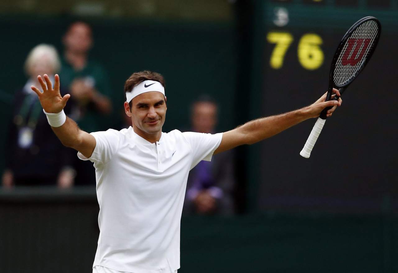 Roger Federer busca su octavo título en Wimbledon. (EFE)
