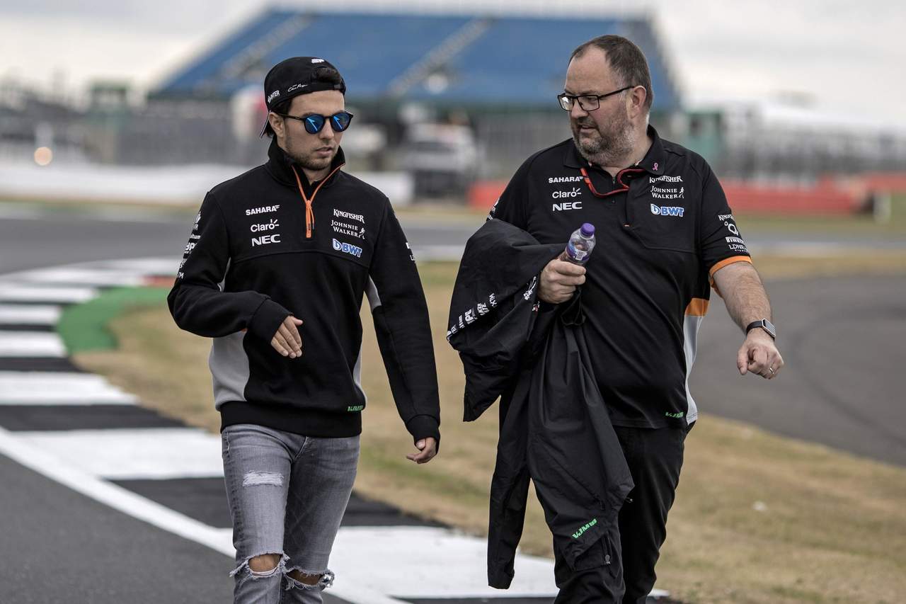 El mexicano ve una lucha sumamente apretada para lo que resta del fin de semana, pues con los cambios que ha tenido el trazado de Silverstone.
