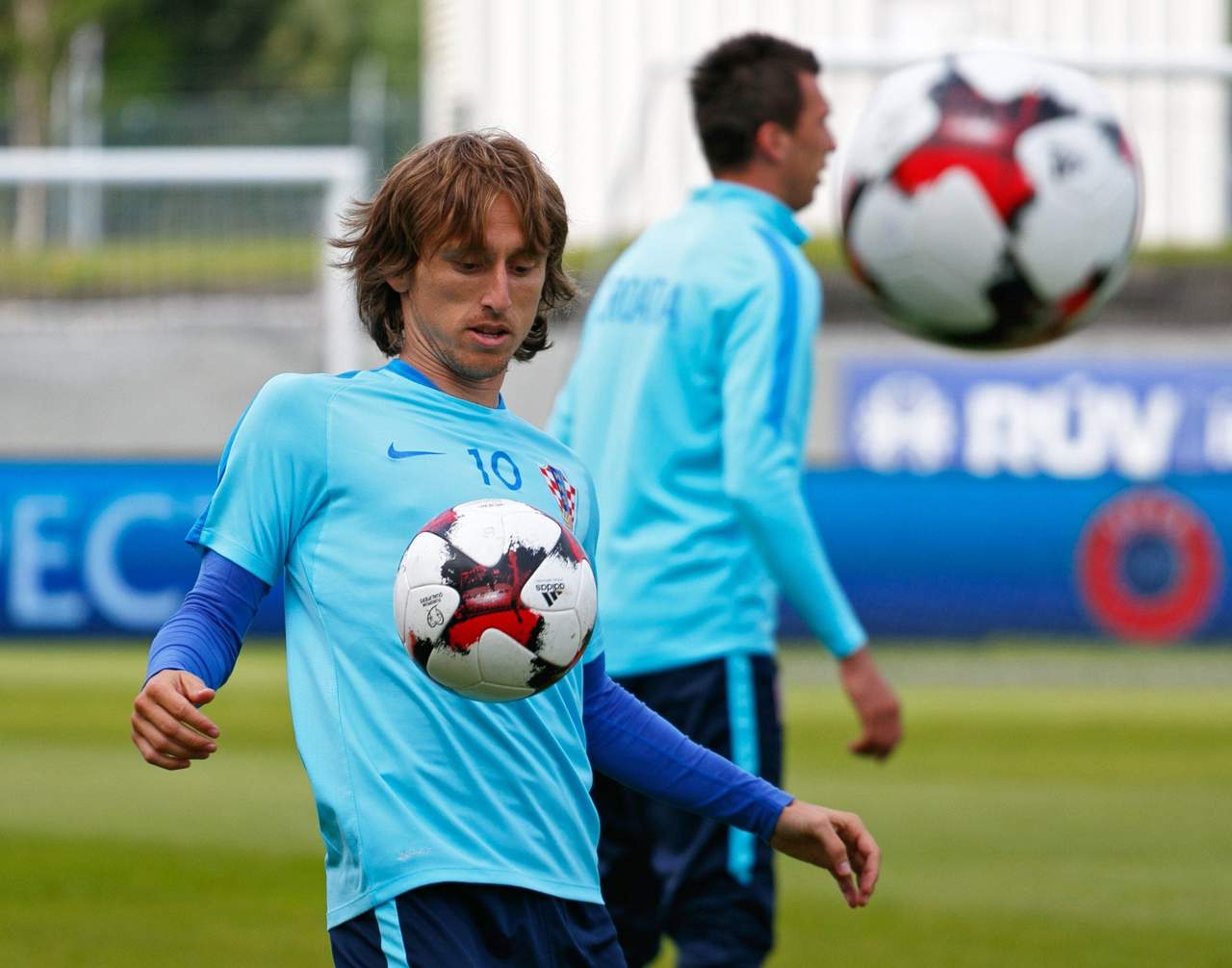 Se confirmó que Luka Modric será quien porte el número mágico del equipo blanco. (ARCHIVO)