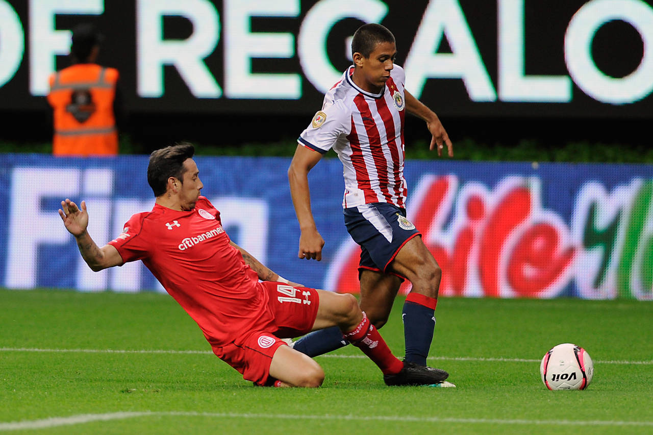Chivas no pudo debutar con una victoria a pesar de jugar en casa. Chivas y Toluca empatan a cero goles