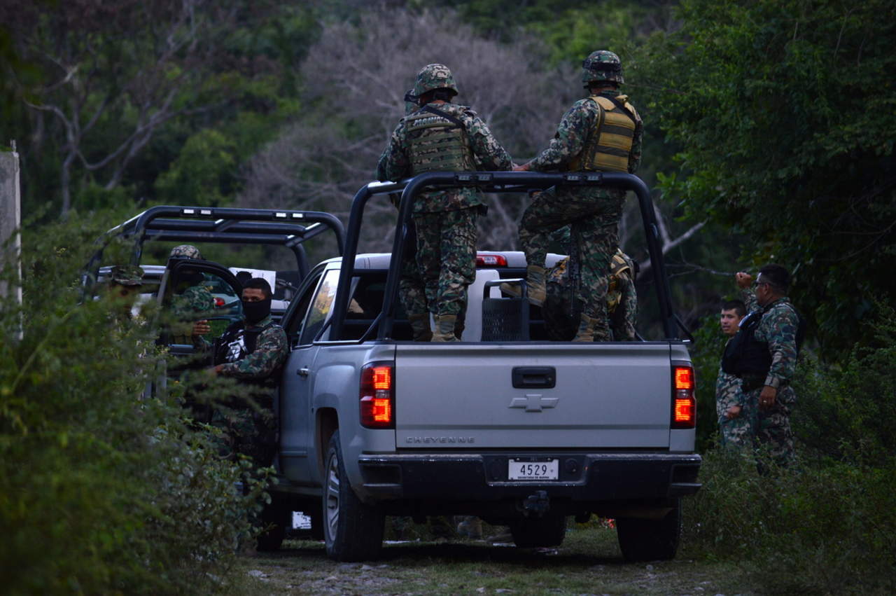 Se trasladaron elementos del Ejército Mexicano y la Policía del Estado, quienes implementaron un operativo para ubicar y detener a los responsables. (ARCHIVO)