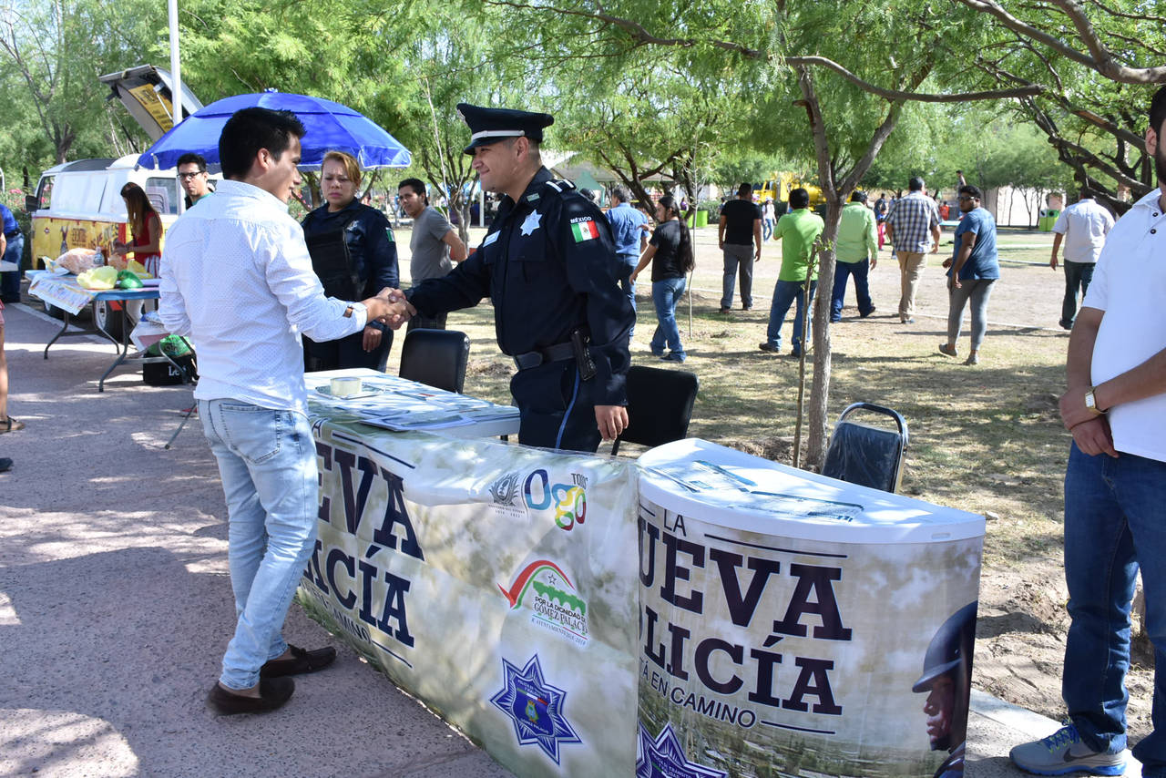 Reclutamiento. Por diversos medios se convoca a la población a formar parte de la Policía Preventiva en Gómez Palacio. (EL SIGLO DE TORREÓN)