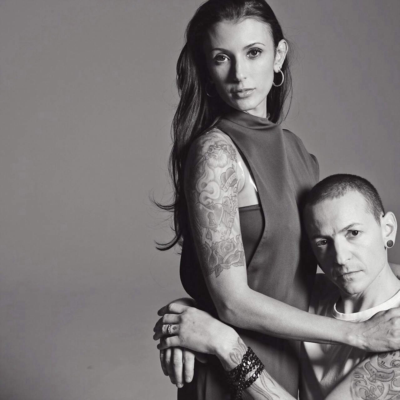 La viuda de Chester envió un mensaje a los fans del cantante. (ARCHIVO)