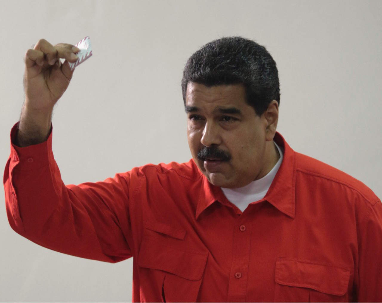  Nicolás Maduro parece que se le agotó el crédito, y la hegemonía cultural y social de la que sigue presumiendo este proyecto con declarada vocación eterna ya no se ve reflejada en los resultados de las urnas. (EFE)