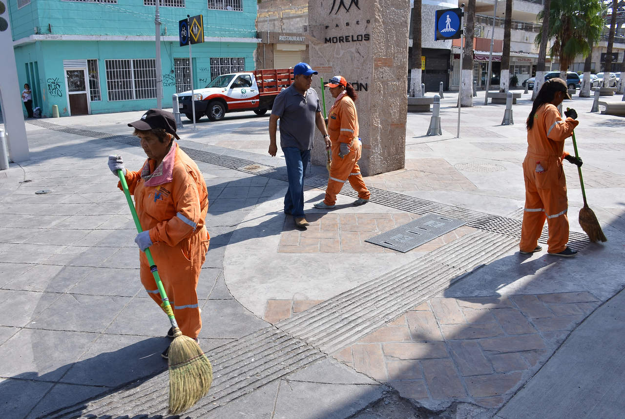 También, siguen dando de baja a empleadas de la “Marea Roja”. Eliminaron a empleados de la Línea Verde y Paseo Morelos. (ARCHIVO)