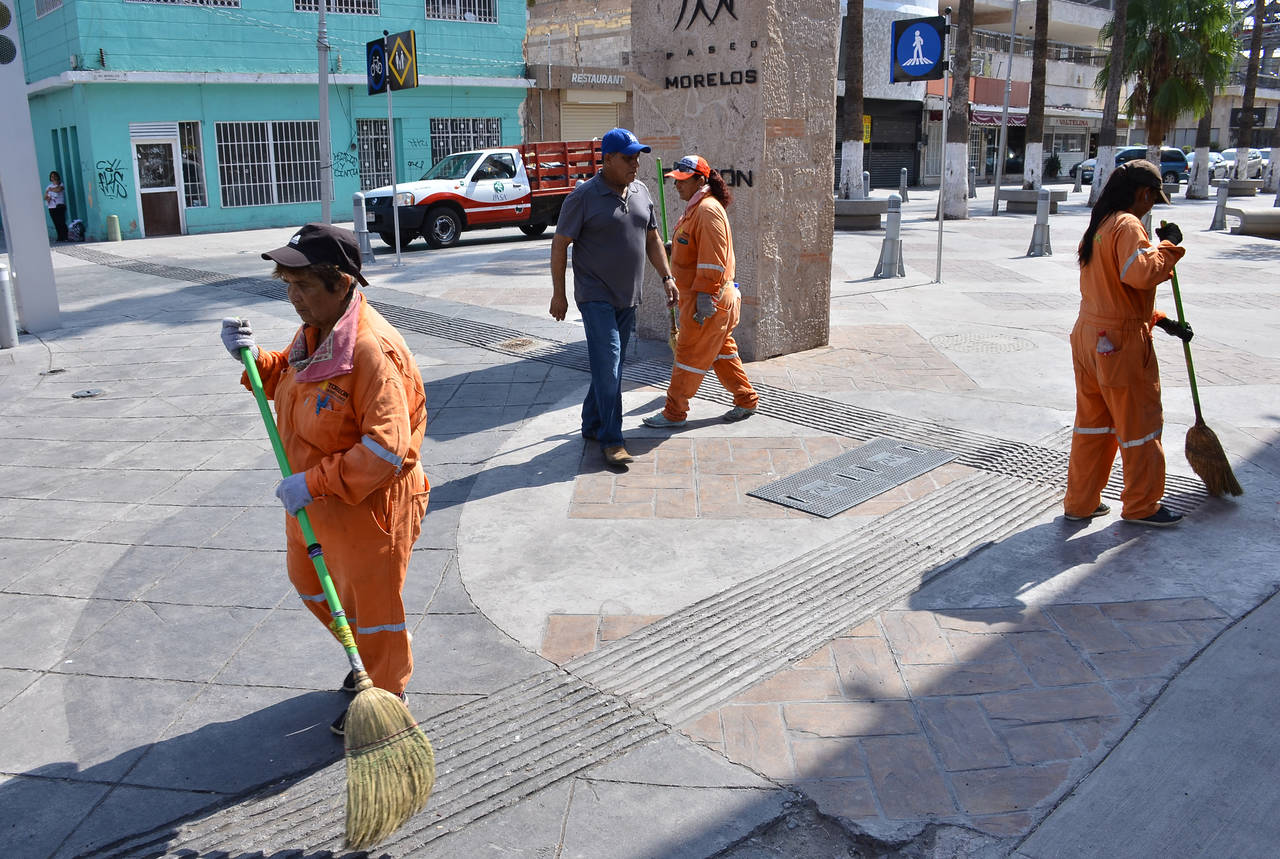 De baja. Siguen dando de baja a empleados de la 'Marea Roja'. Eliminaron a empleados de la Línea Verde, Paseo Morelos.