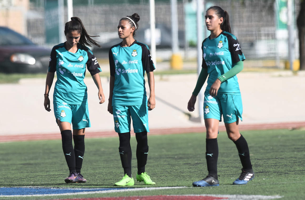 Las escuadra femenil lagunera marcha en la quinta posición del carrusel con tres unidades y se encuentra un tanto alejado de los primeros lugares; la oncena felina, es sublíder con cuatro unidades.