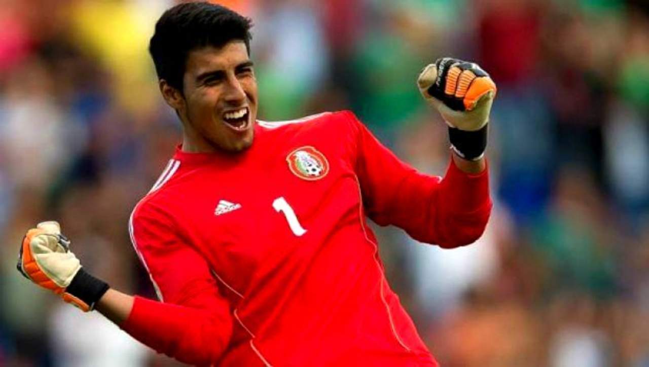 El portero titular de México en la pasada Copa del Mundo sub 17 en 2013, sustituirá al portero uruguayo Jorge Bava, quien fue operado de un codo, por lo que se perderá el resto de la temporada. (TWITTER)