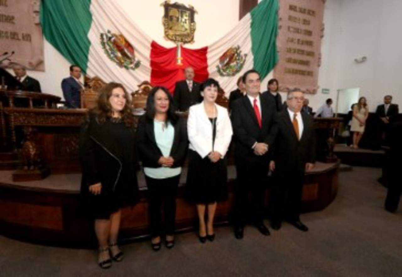 Respecto a García Salinas, cuenta con experiencia de 30 años en la administración pública y recientemente, fungía como subprocurador de control de juicios y cosntitucionalidad en la Procuraduría General de Justicia del Estado de Coahuila. (ESPECIAL)