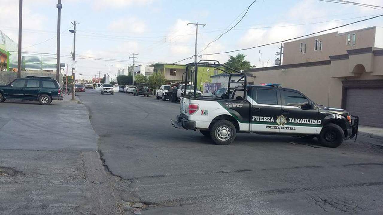 Reynosa tuvo una mañana violenta este martes. (Twitter: @elahoratams)