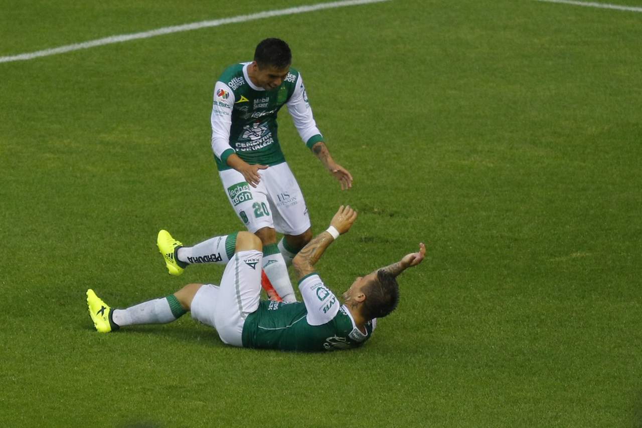 El eje de ataque sudamericano brillo para poner a La Fiera en la siguiente fase, el chileno Alvaro Ramos abrió el marcador apenas al minuto cuatro y luego, al minuto 20, el argentino Maximiliano Cerutto amplió la ventaja con el 2-0. (TWITTER)