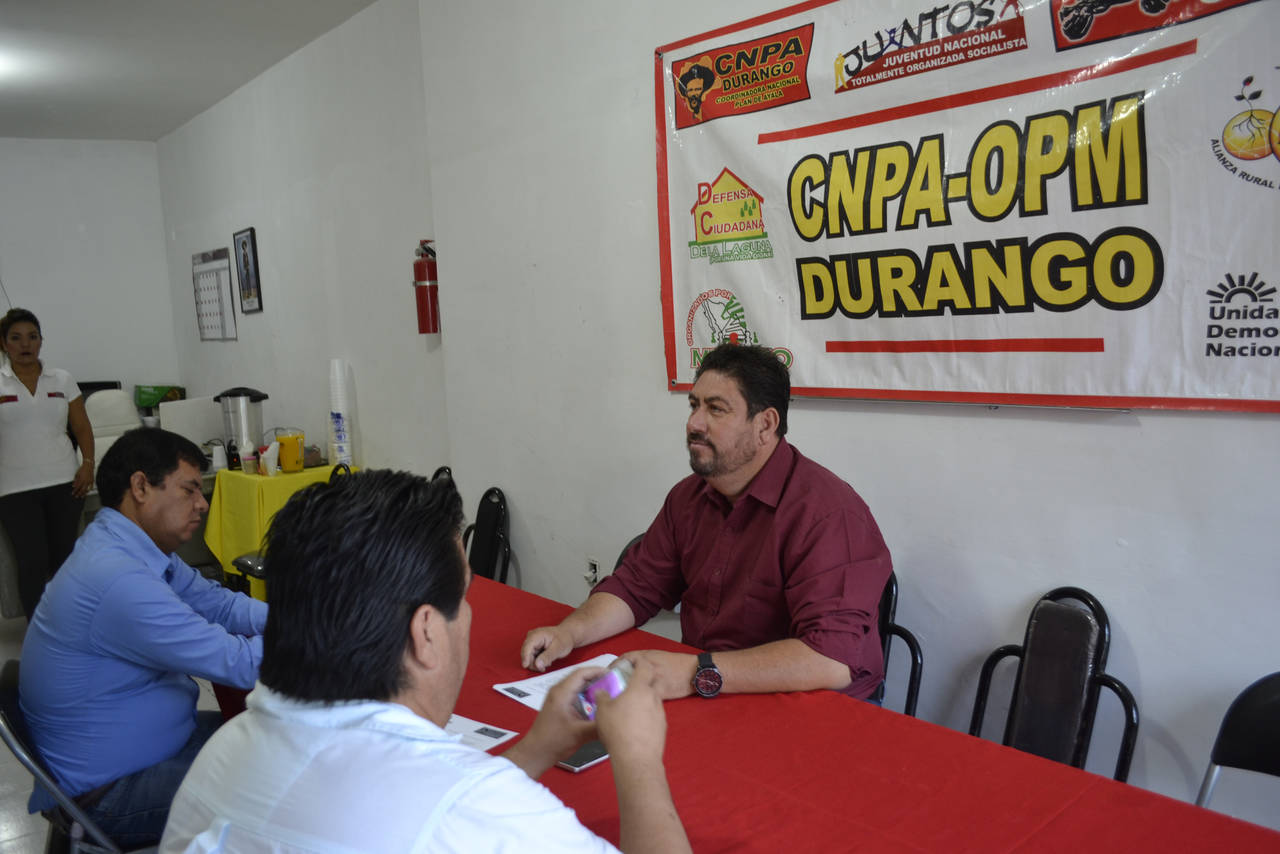 Petición. Dirigente de la CNPA, Bernardo Reyes, piden al Gobierno federal apoyo para gestionar recursos de dependencias. (EL SIGLO DE TORREÓN) 