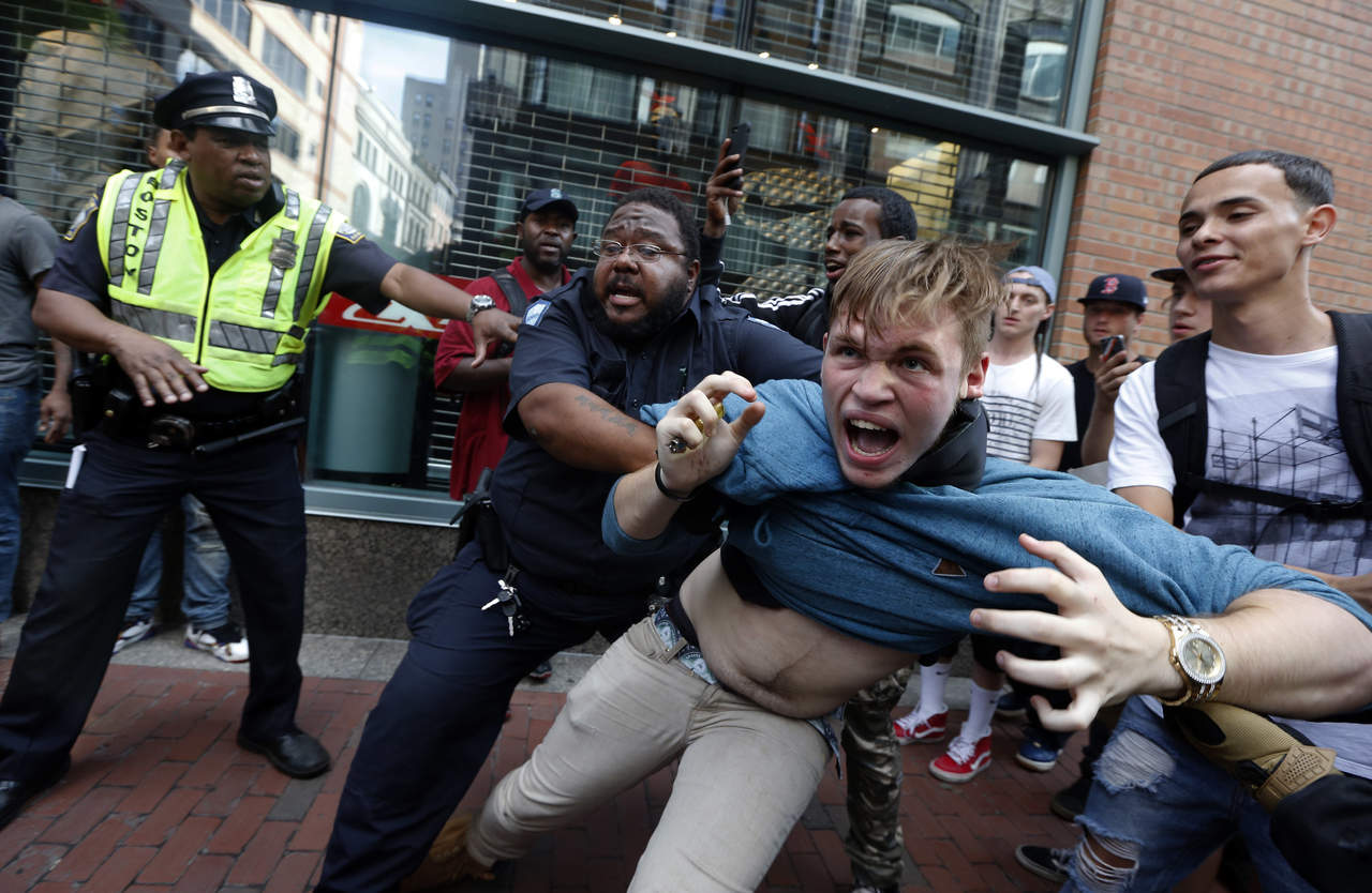 Reporte. Las autoridades de Boston informaron sobre el arresto de  33 manifestantes acusados de agresiones a la policía.