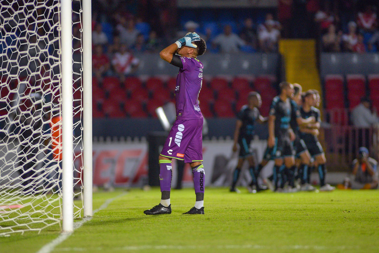Pedro Gallese tuvo una mala salida que provocó el gol del empate de Gallos. (Jam Media)