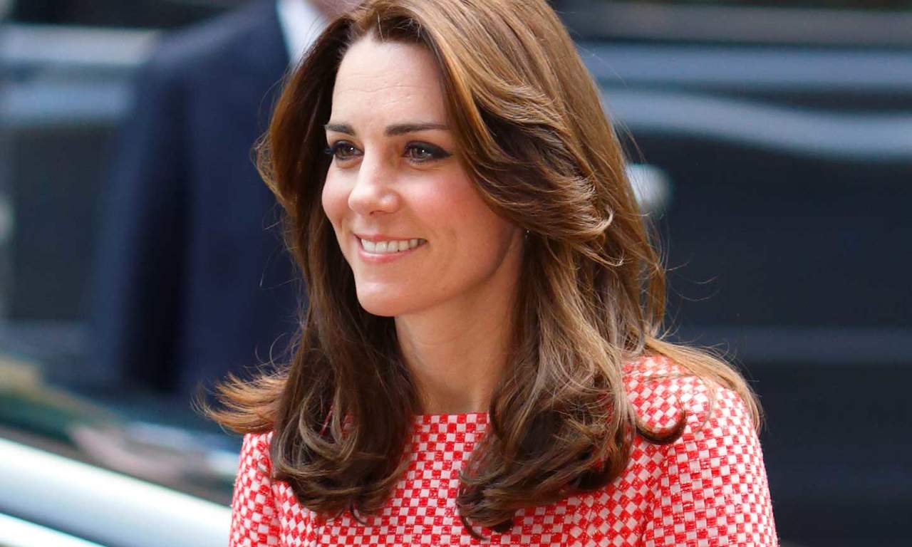 Kate Middleton se tomará fotografías con la gente, pero nada de autógrafos. (INTERNET)