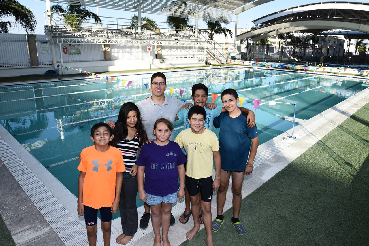El coach Ortiz ya cuenta con sus primeros alumnos. Forman equipo acuático de alto nivel