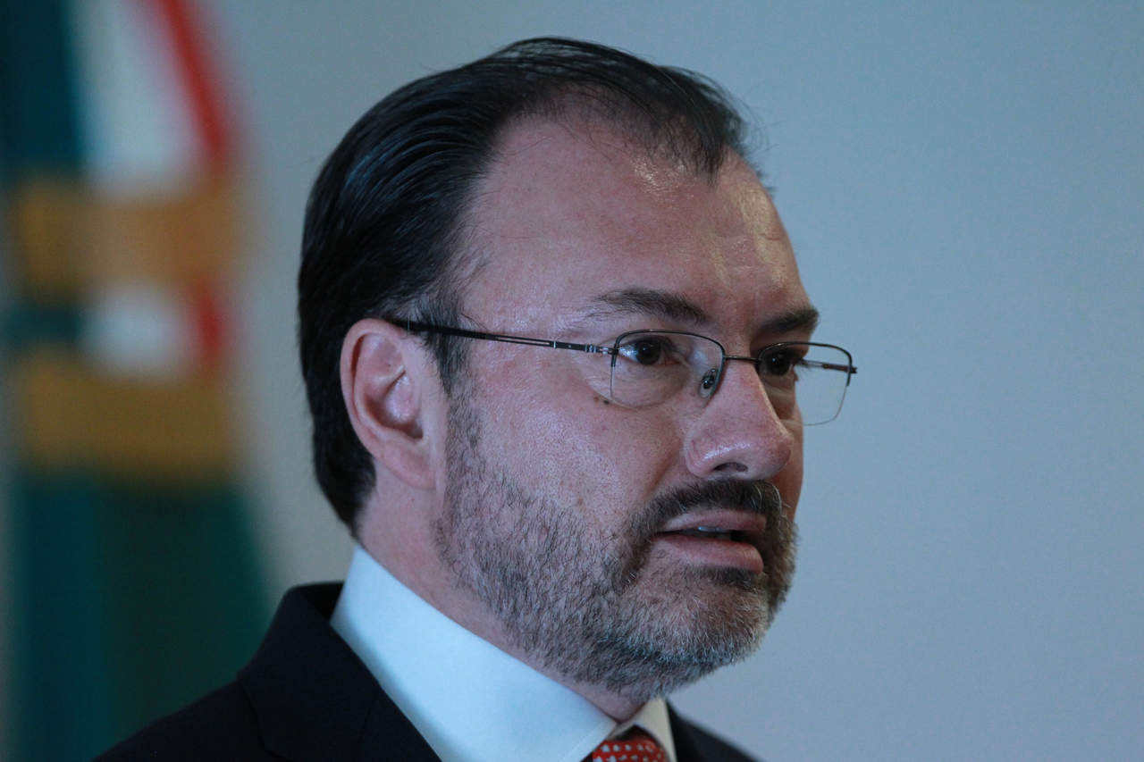 La SRE, a cargo de Luis Videgaray Caso, resaltó que México no negociará el Tratado de Libre Comercio con América del Norte (TLCAN), ni ningún otro aspecto de la relación bilateral, por medio de las redes sociales o los medios de comunicación. (ARCHIVO) 
