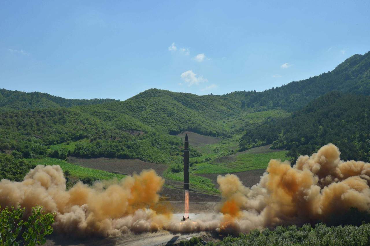 Corea del Norte realizó un nuevo lanzamiento de misil balístico. (ARCHIVO) 