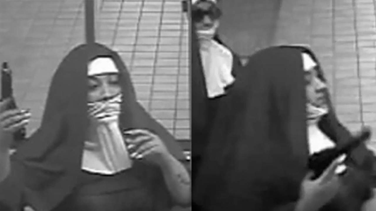 Ambas ladronas lucían hábitos de monjas y velos. Una de ellas llevaba además gafas oscuras. El FBI investiga el caso y colocó fotos en Twitter. (ESPECIAL)