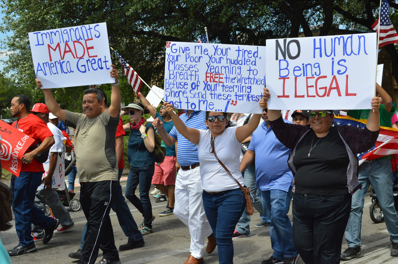 Frena justicia de EU partes polémicas de ley texana antinmigrante SB4